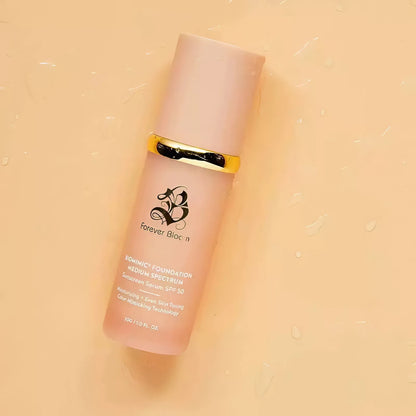 Base de maquillaje 4 en 1 que hidrata, protege y acondiciona la piel.